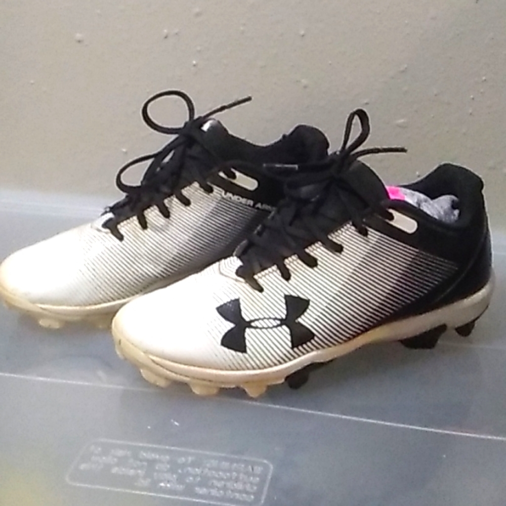 Under Armour Baseball Cleats